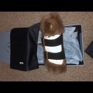 PRADA Leather & Shearling Slides 💁🏻‍♀️